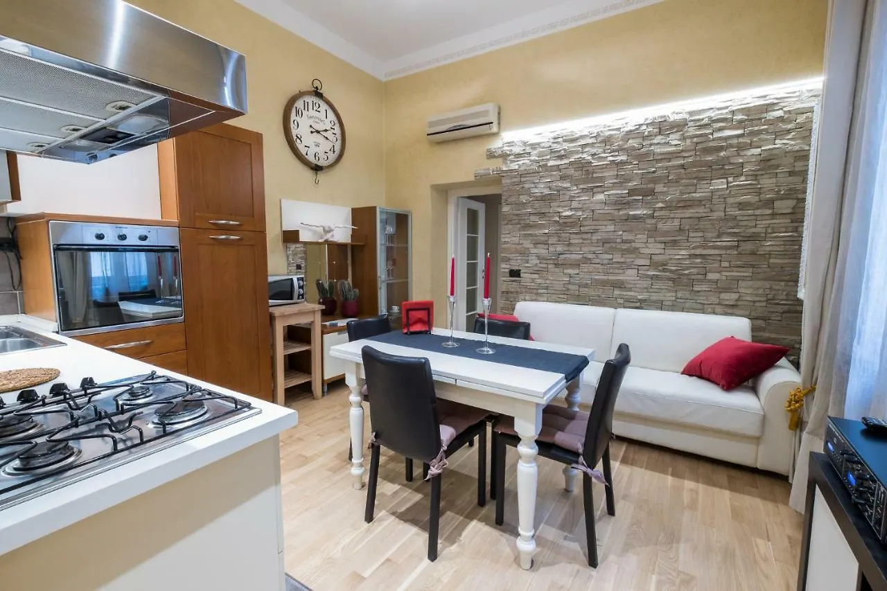 Verona Room Centre